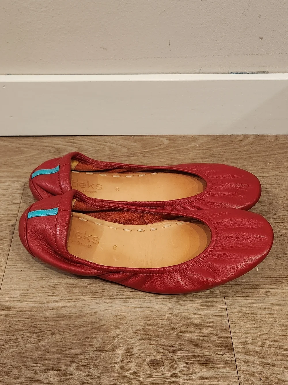 Tieks Cardinal Red Classic Leather Foldable Travel Ballet Flats Women's 6 GUC